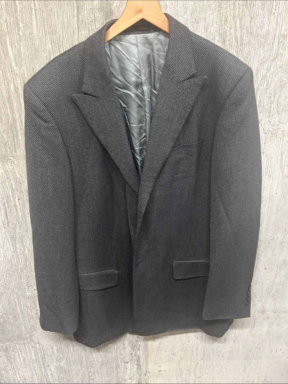 Jhane Barnes Charcoal Herringbone Sport Coat 100% Wool 42L